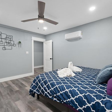 Elegant 2Br Apt Near Med Center With Free Park Houston Exteriör bild